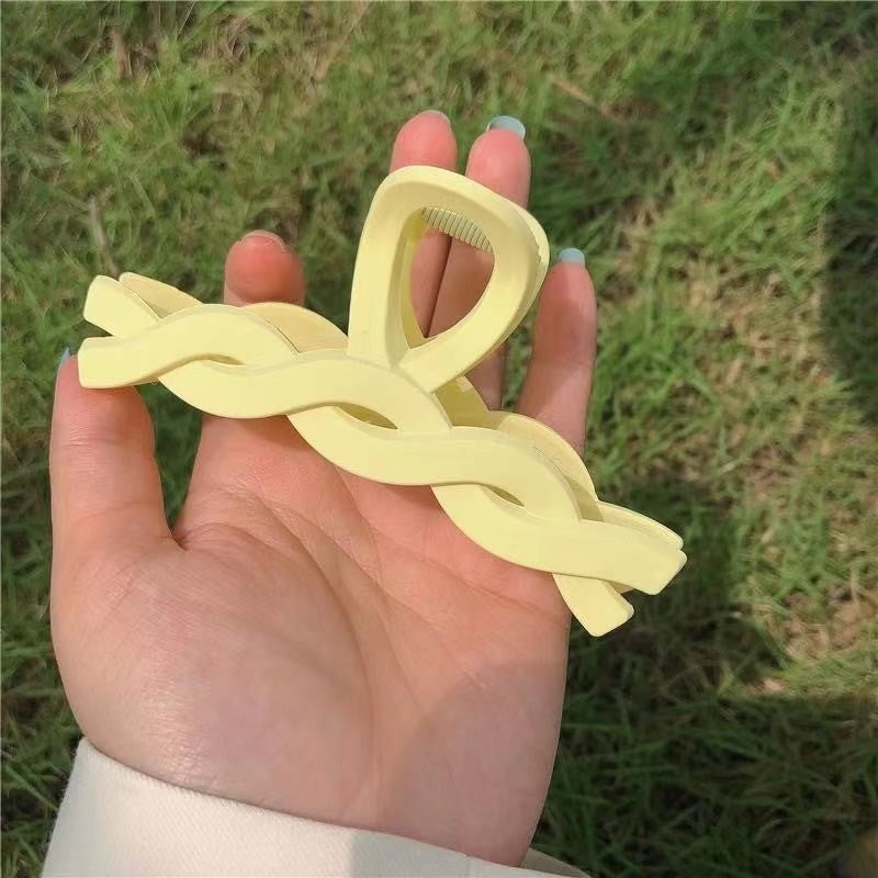 Shark Clip | High-End Women's Hair Coil Clip | Summer Updo Headdress
