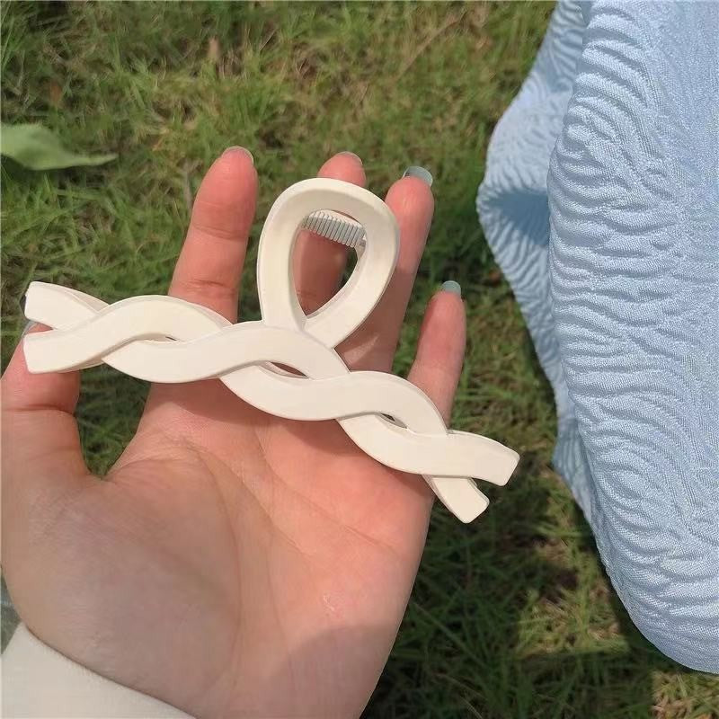 Shark Clip | High-End Women's Hair Coil Clip | Summer Updo Headdress